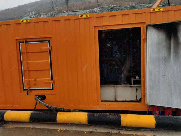 应急发电机出租 柴油发电机组电压低报警怎么办？