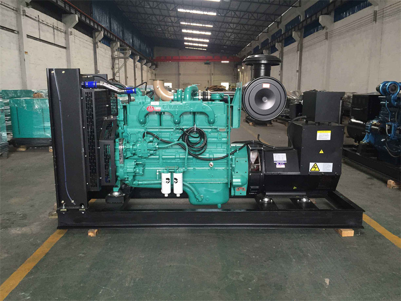 应急柴油发电机组欠压停机的原因是什么？