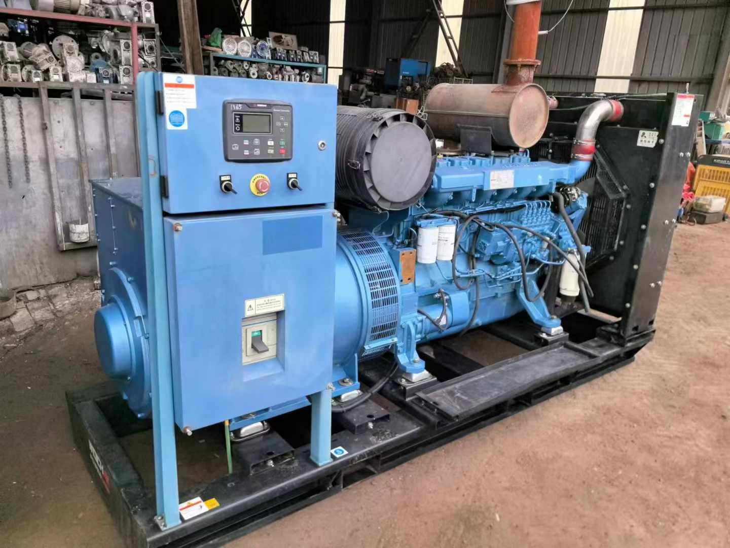 应急500kW 柴油发电机组可带动设备功率的计算公式是什么？