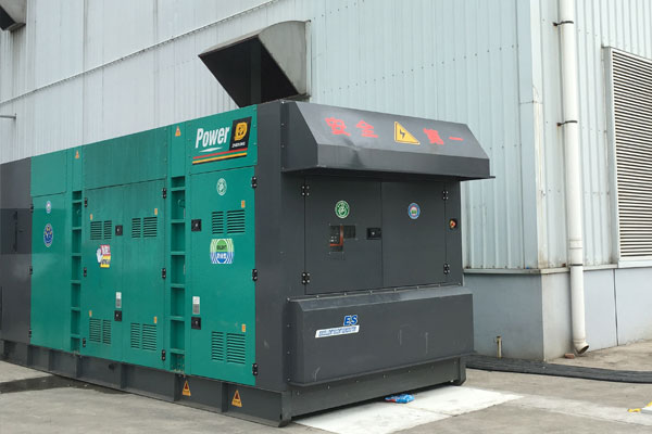 应急燃油滤清器的更换流程是怎样的？