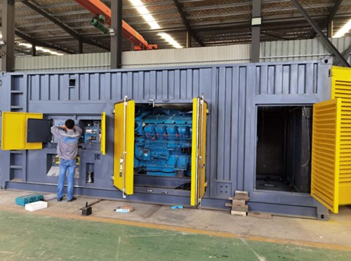 应急柴油发电机输出电压不稳定是什么原因导致的？