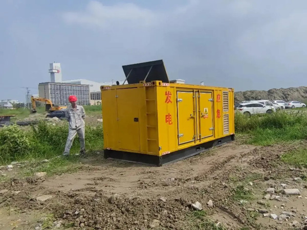 应急冬季低温环境下，发电机组启动电瓶的容量需求是否会增加？